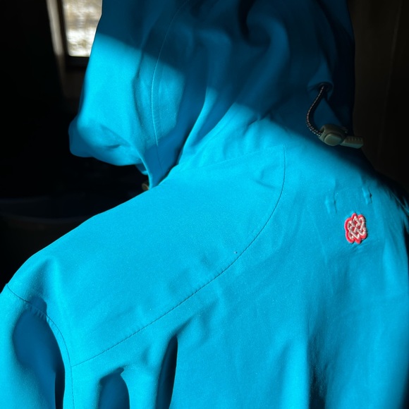 Sherpa Adventure Gear Soft Shell Jacket - Picture 7 of 10